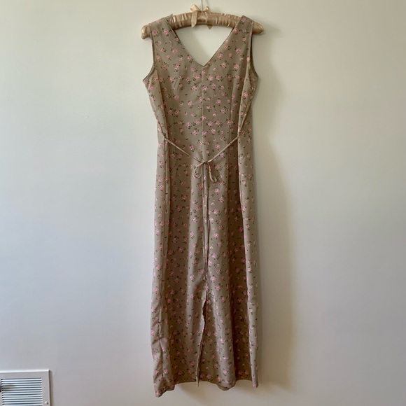Northern reflections beige/gray pink floral maxi dress - Picture 6 of 7